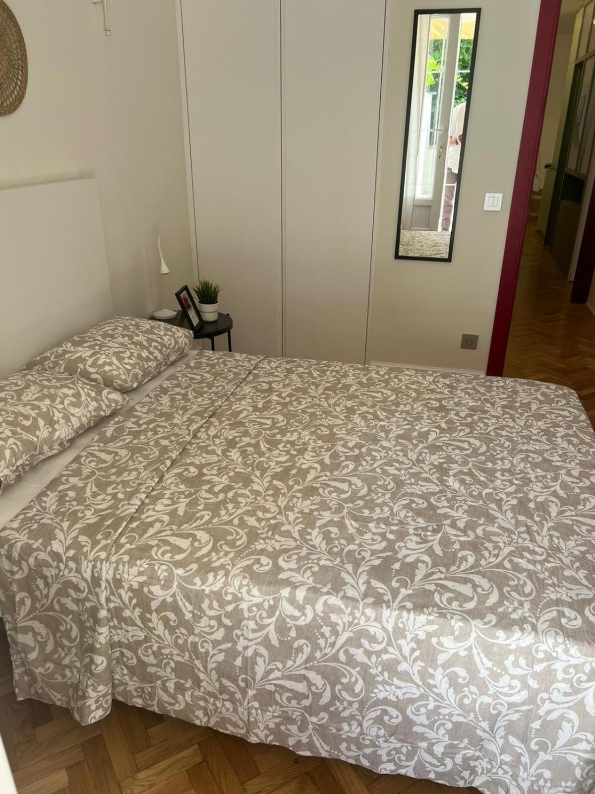 Madrid Apartman Kültér fotó
